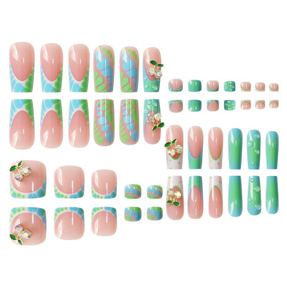 Künstlerisches Nagelkunst-Set mit floralen Akzenten Brehn