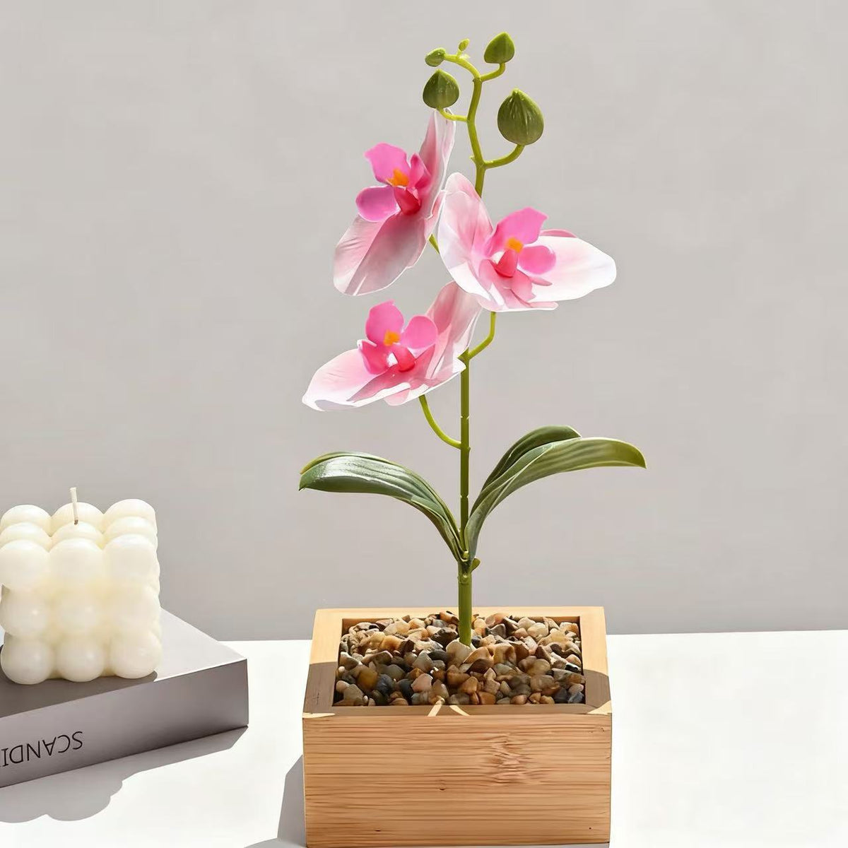 Künstliches Orchideenblütenarrangement für dekorative Wohnraumausstellung