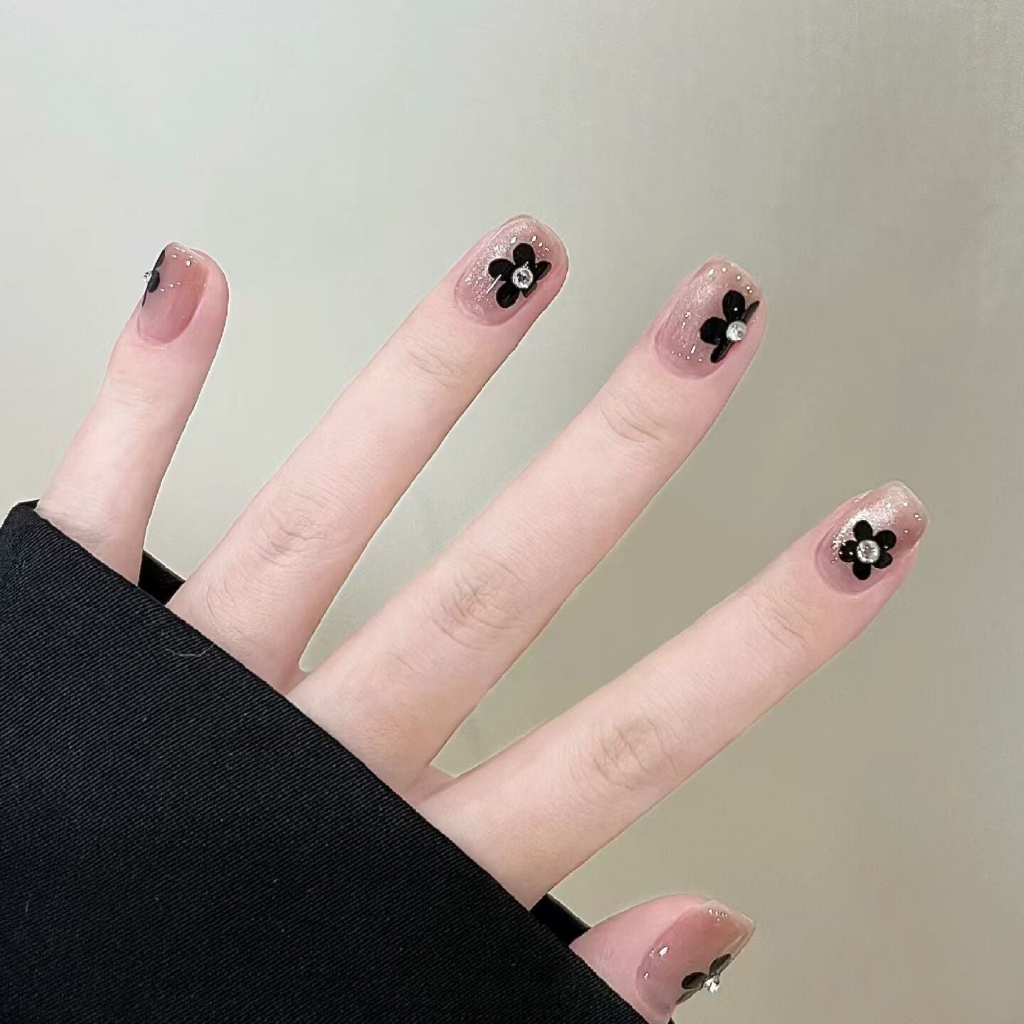 Floral Glitter Press-On Nail Art Brehn