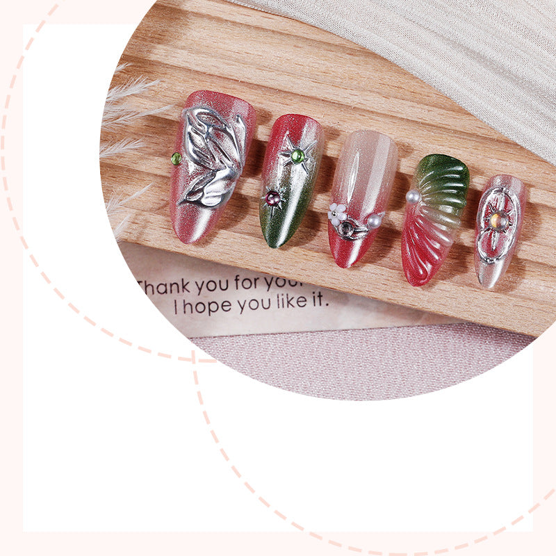 Dekoratives Press-On Nagelkunst-Set mit botanischen Designs Brehn