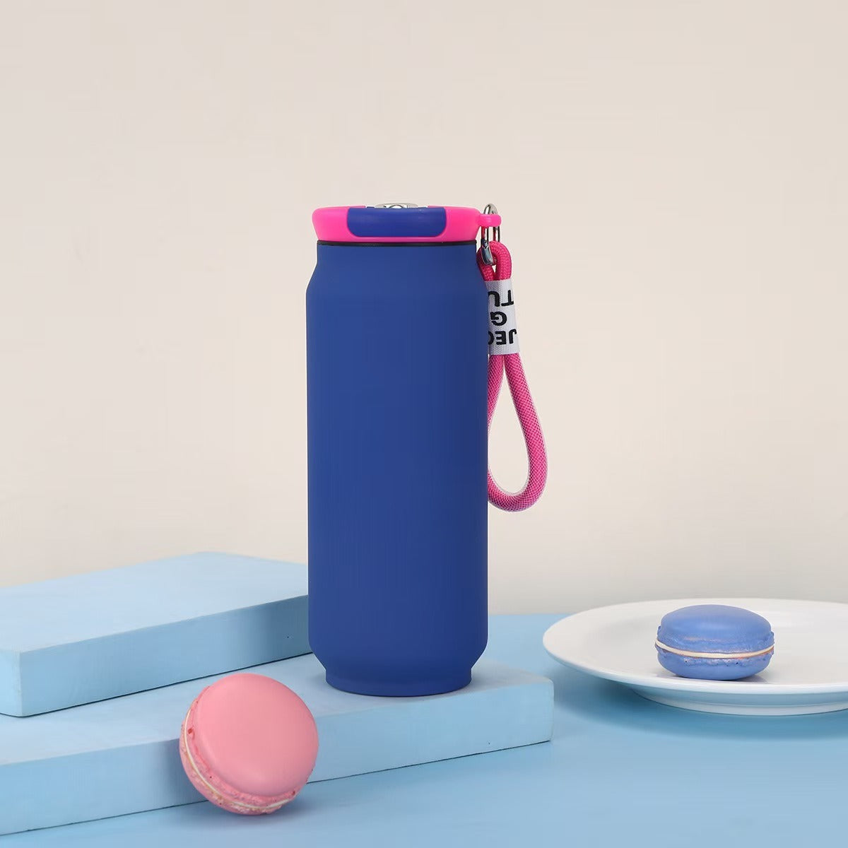 Damen isolierte Wasserflasche mit praktischem Tragegriff Brehn