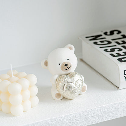 Kawaii Bärenfigur mit Herz Brehn