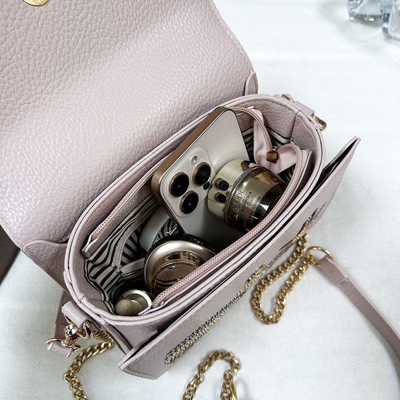 Elegante dekorative Kettenhandtasche