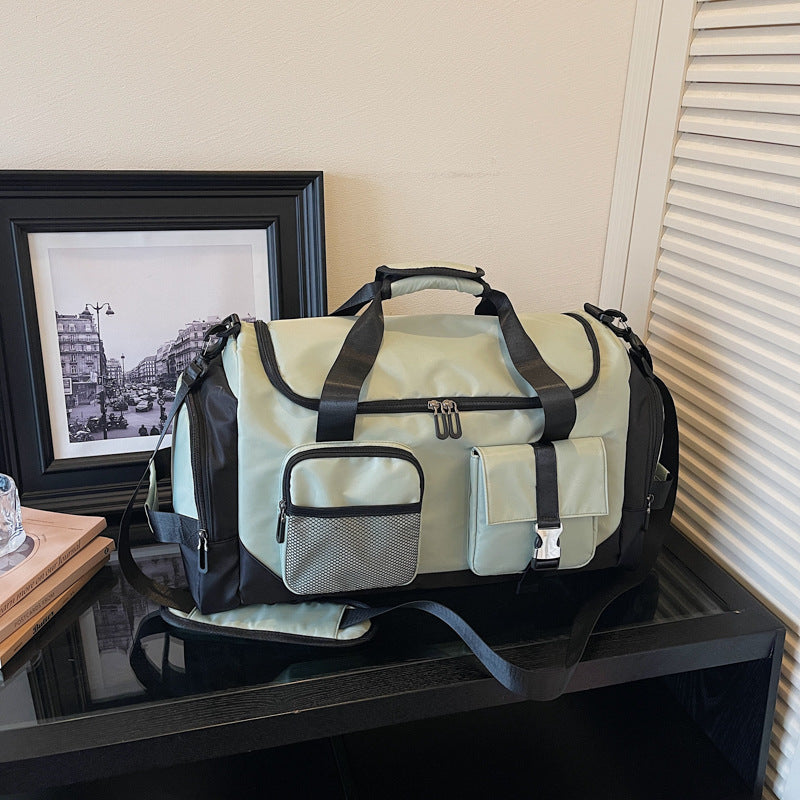 Sportliche Multifunktions-Reisetasche mit Außentasche Brehn