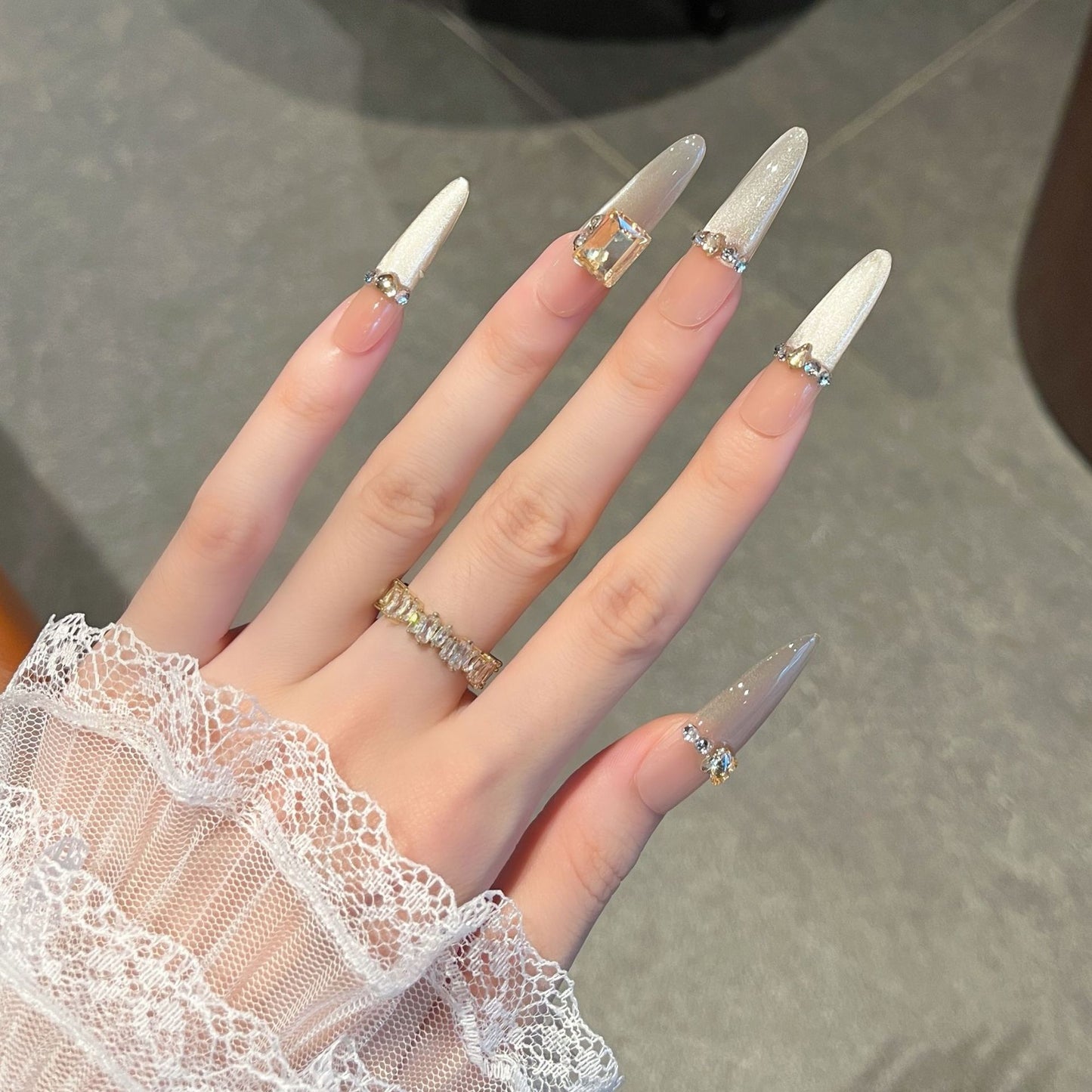 Luxus Strass-Akzent Press-On Nagelverlängerungen Brehn