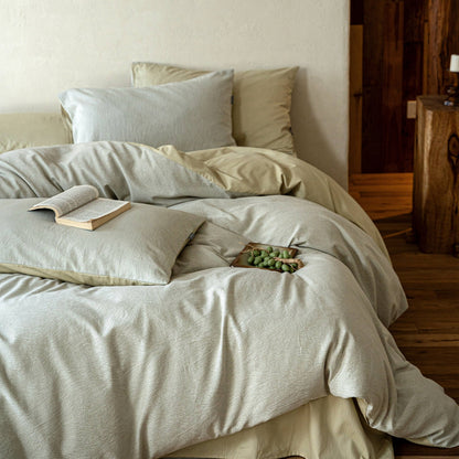 Duvetbezug-Garnitur aus Baumwoll‑Renforcé mit feinem Toile‑Blumenmuster und extraweichem Jersey‑Spannbettlaken