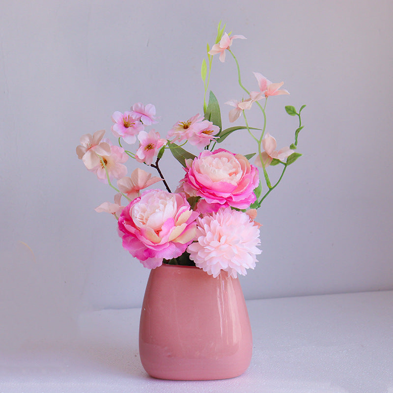 Dekorative Blumenanordnung