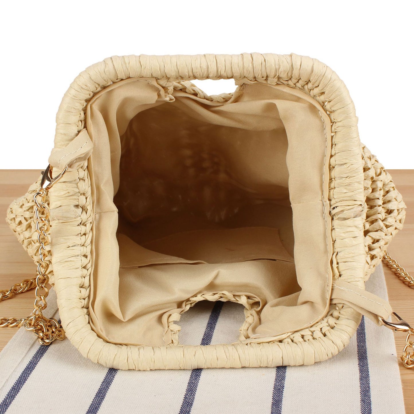 Handgefertigte Makramee-Tasche mit Kettenschulterriemen Brehn