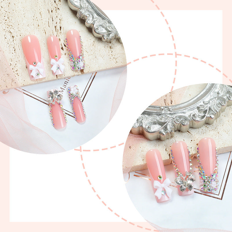 Dekorativer Press-On-Nail-Art-Set mit Strass-Akzenten Brehn
