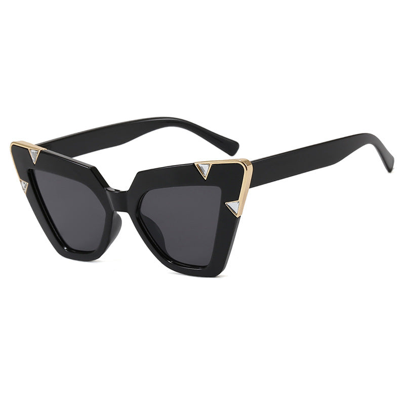 Damen Cat-Eye Sonnenbrille mit luxuriösem Motiv und schützendem UV-Filter Brehn