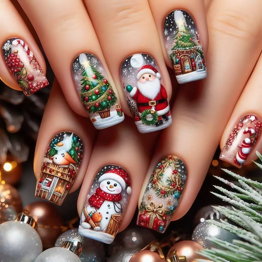 Festliche Kunstnägel mit Weihnachtsmotiven Brehn