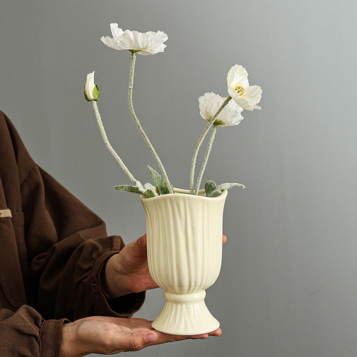 Eleganter Strukturierter Keramischer Blumenvasen