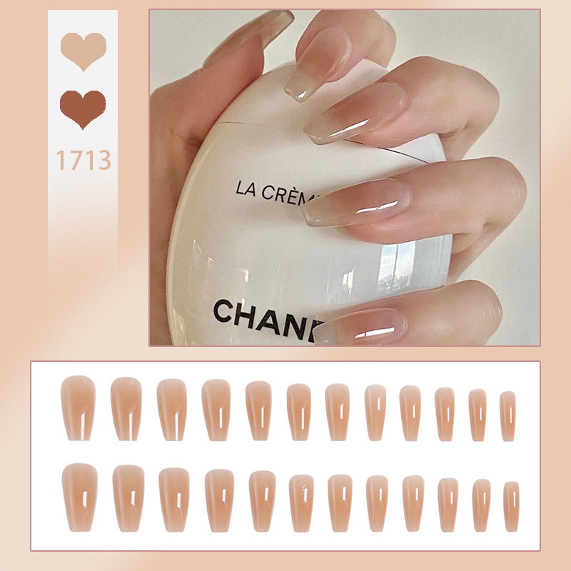 Kunstnagelset mit elegantem French-Tipp und Glitzerakzenten Brehn