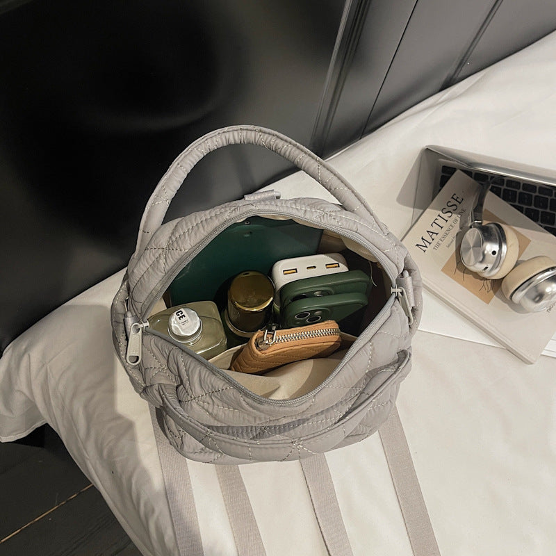 Schultertasche mit Gepolsterten Innenfächern Brehn