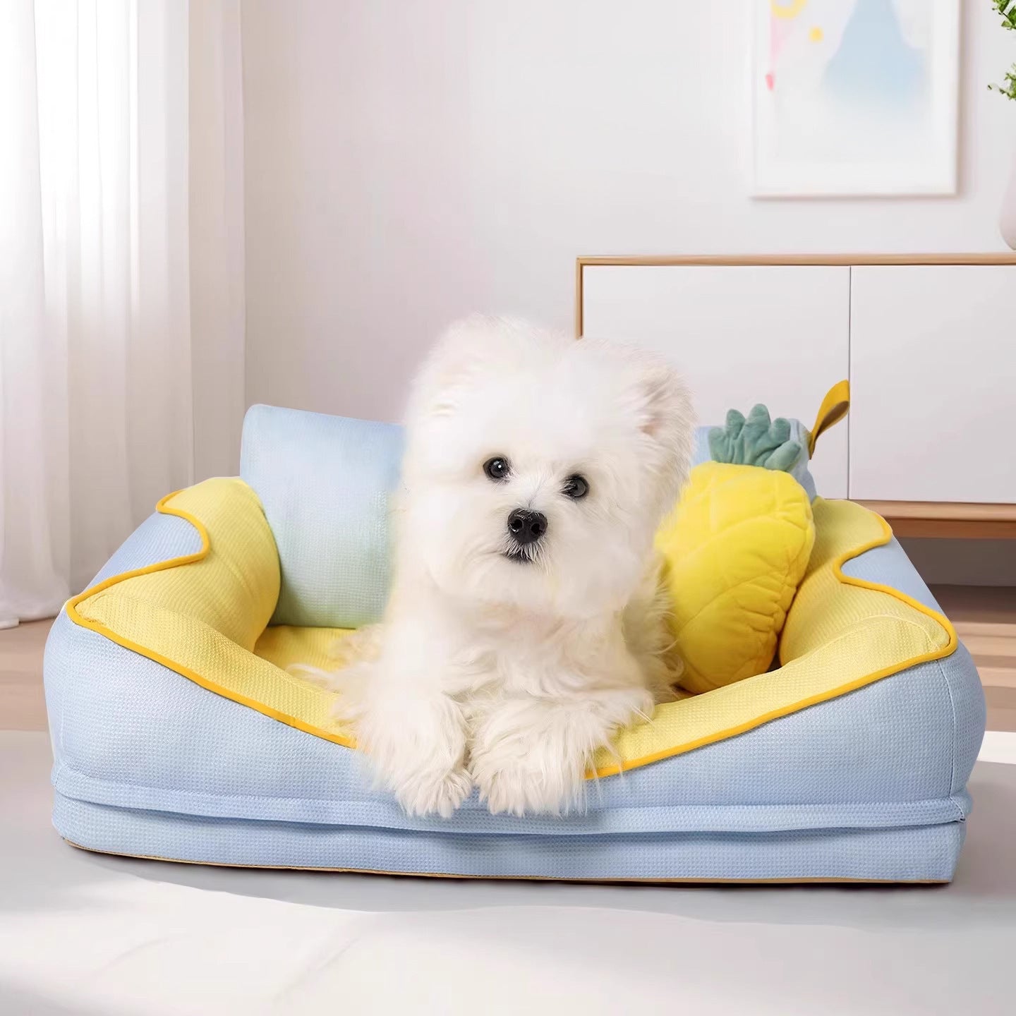 Gemütliches Hundebettsofa mit Kissen