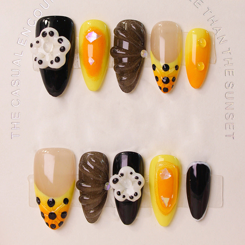 Kunstnagelset mit kreativen Dessert-Motiven Brehn