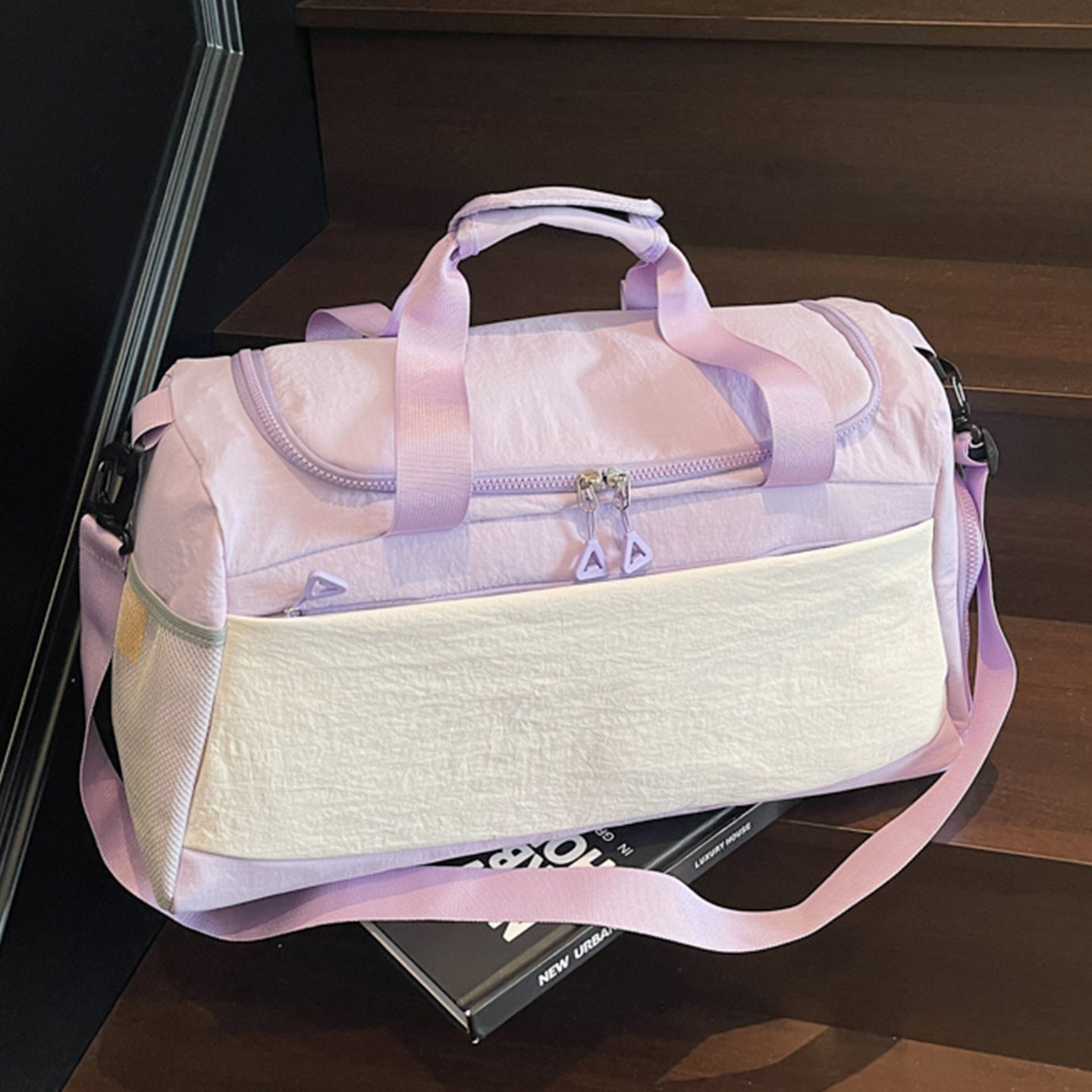 Sportliche Reisetasche mit Stabilen Tragegriffen Brehn