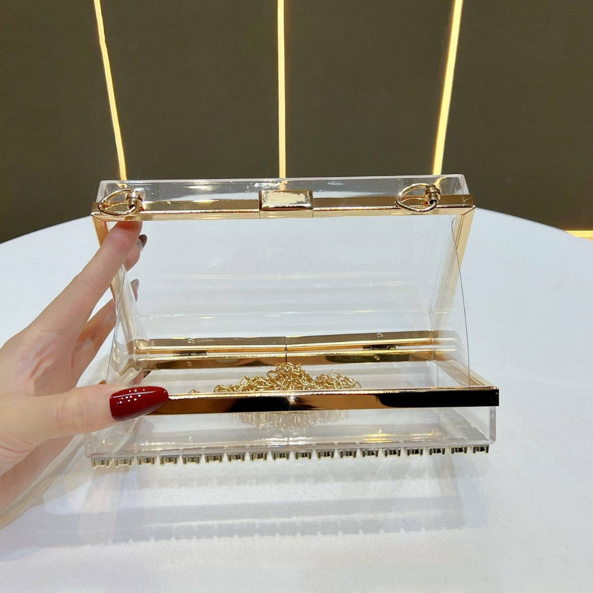 Kristallakzentierte klare Abend-Clutch