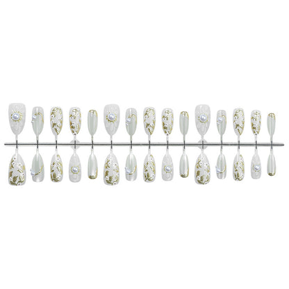 Premium Dekorative Press-On Nagelset mit elegant verzierten Designs Brehn