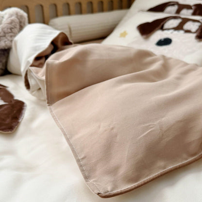 Kinder-Bettwäschegarnitur mit detailreicher Hund-Applikation, Samtbesatz und weichem Musselin