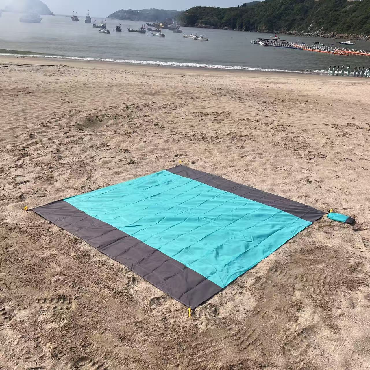 Wasserdichte Strandmatte Brehn