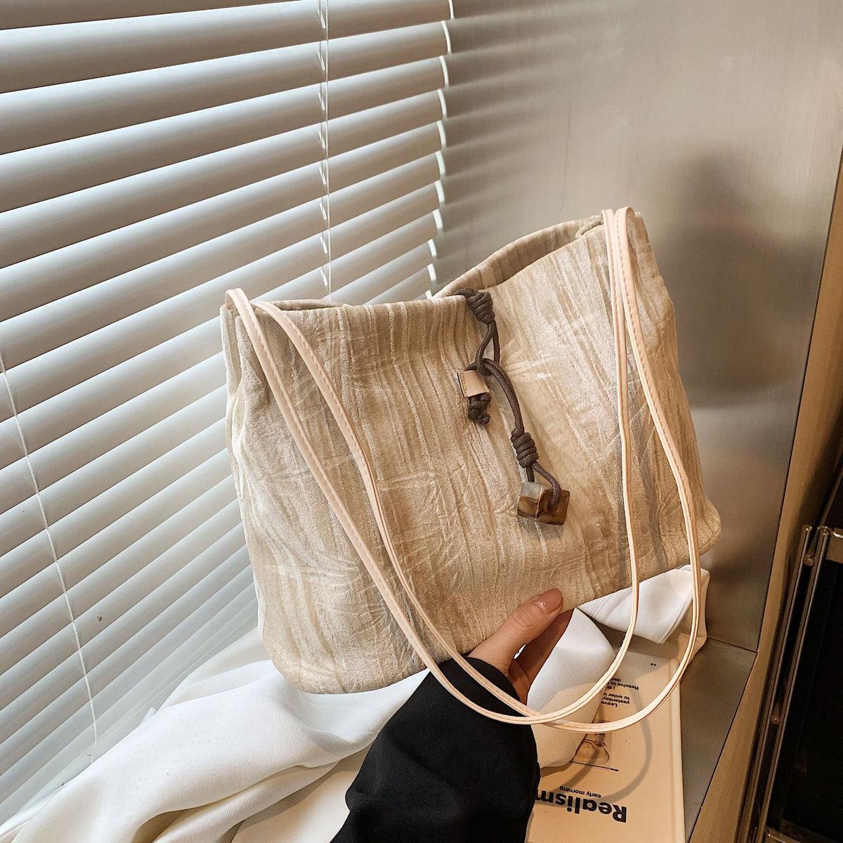 Schicke strukturierte Handtasche Brehn