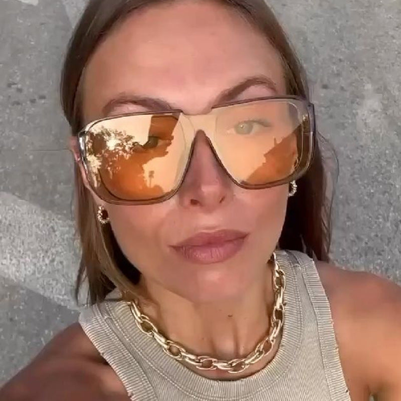 Damen trendy quadratische Sonnenbrille mit transparentem, grünem Rahmen und schützendem UV-Filter Brehn