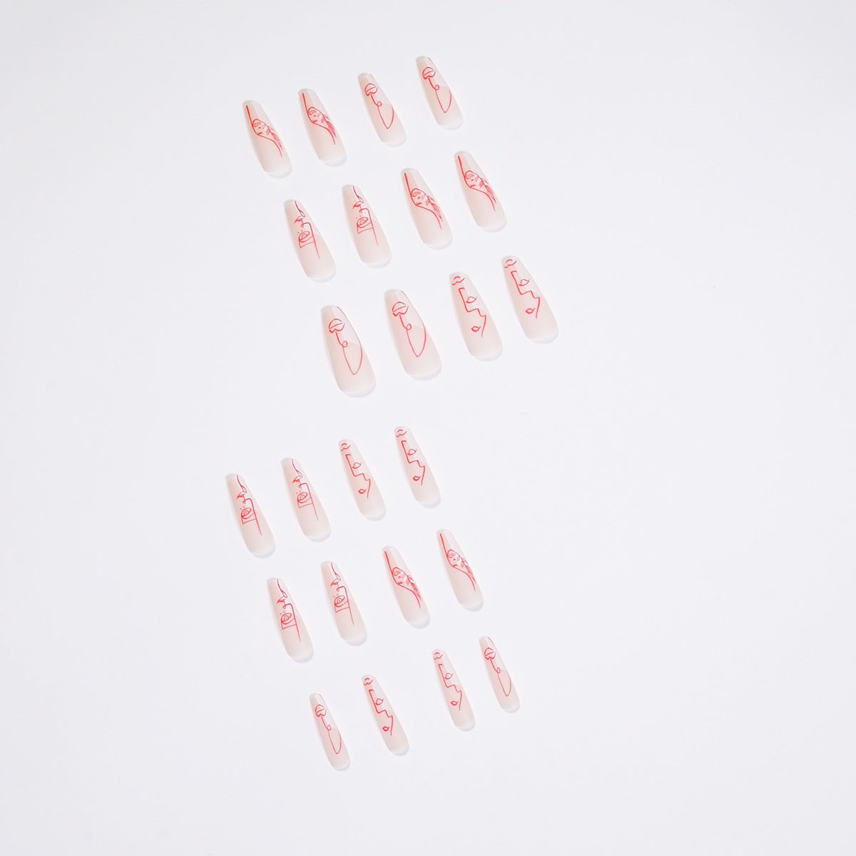 Kunstvolle Nagelkunst mit abstraktem Linien-Design Brehn