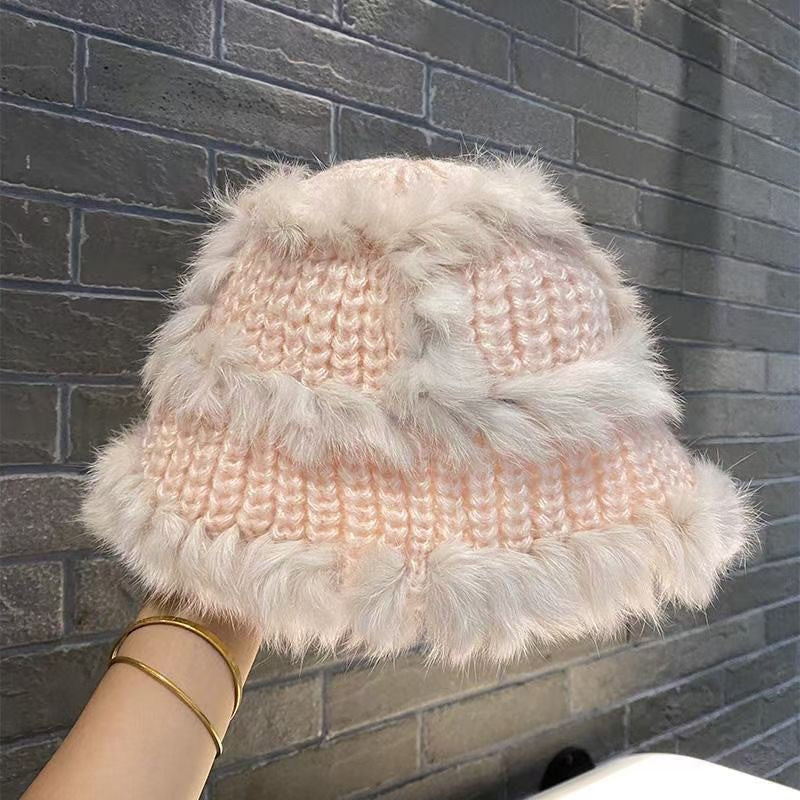 Gemütliche gestrickte Faux-Fur-Bucket-Hat