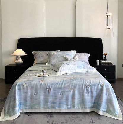 Luxuriöses Satin-Bettwäscheset mit Schmetterlings-Stickerei und Zierkissen