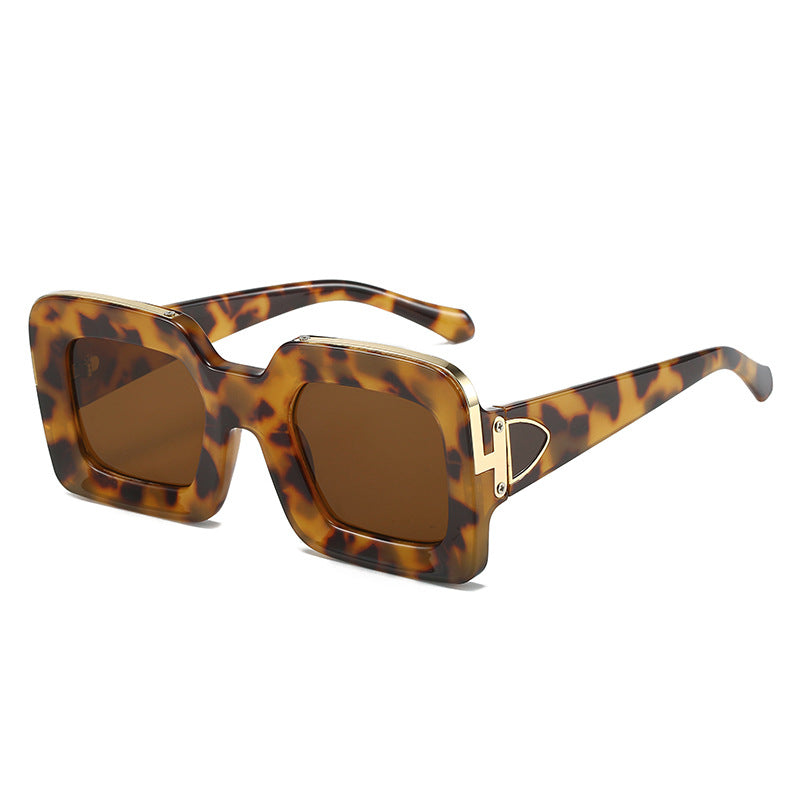 Damen quadratische Sonnenbrille mit luxuriösem Design und goldenen Akzenten Brehn