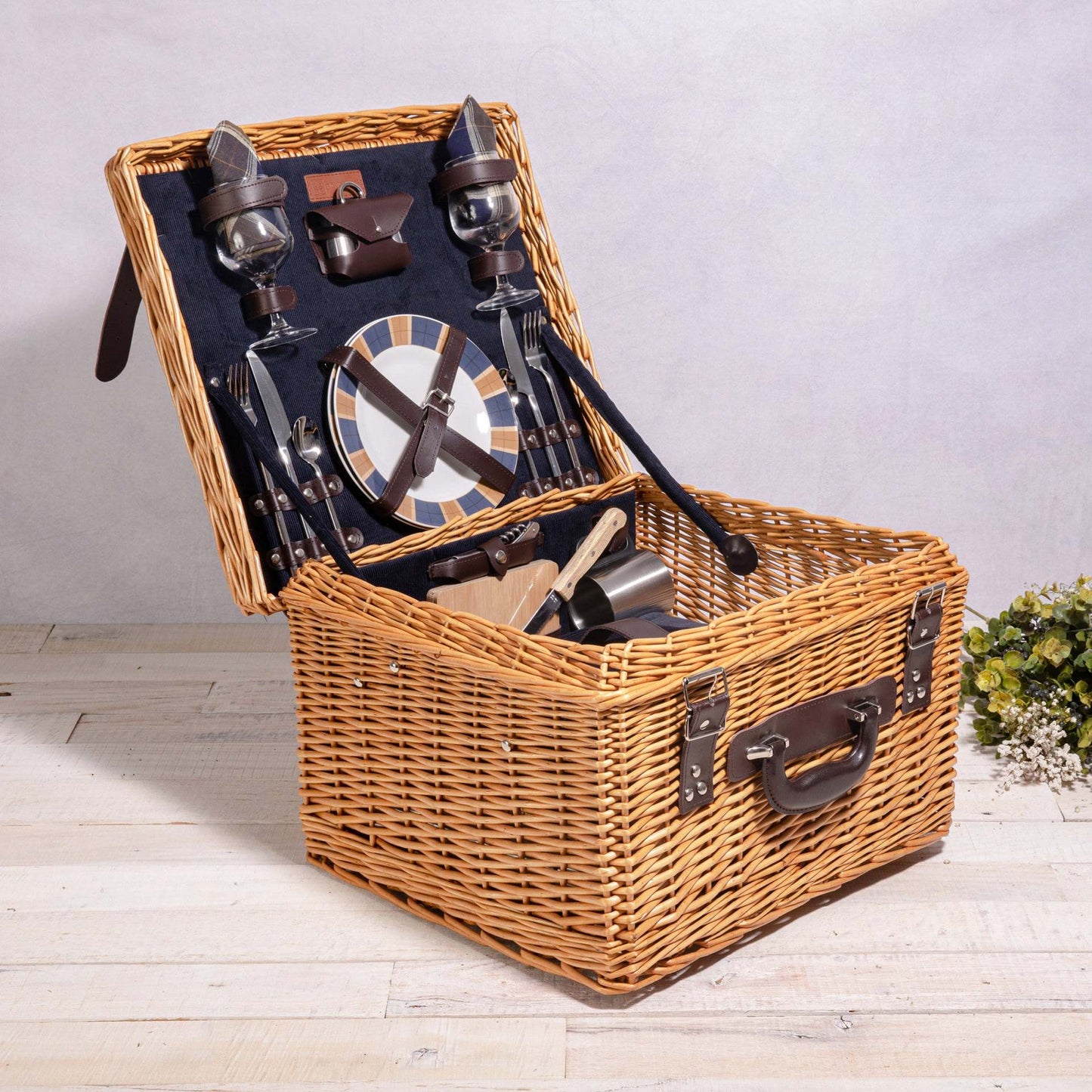 Damen Luxus Picknickkorb mit umfangreicher Ausstattung Brehn