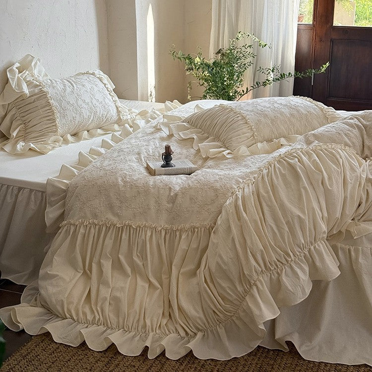 Romantisches besticktes Baumwoll-Bettwäscheset mit Volants und floraler Jacquard-Stickerei
