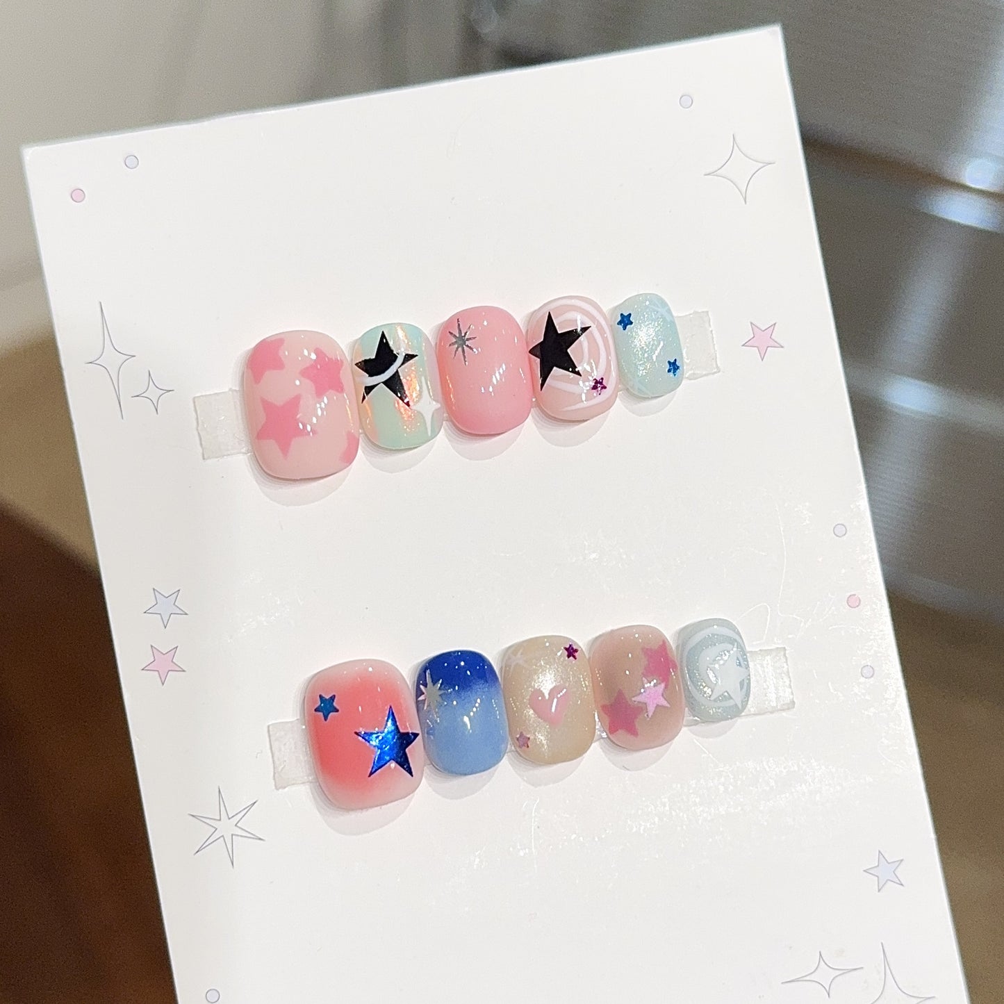 Kunstnägel mit Glamourösen Sternen Motiven Brehn