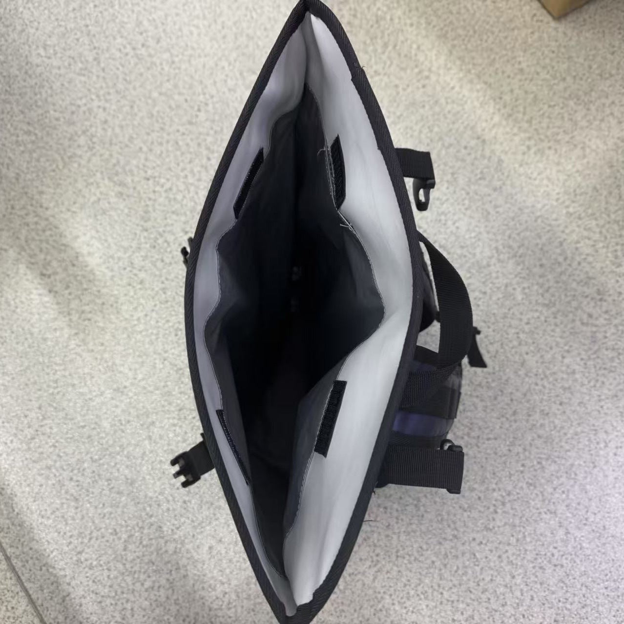 Damen Wasserdichter Rucksack mit verstellbaren Tragegurten Brehn