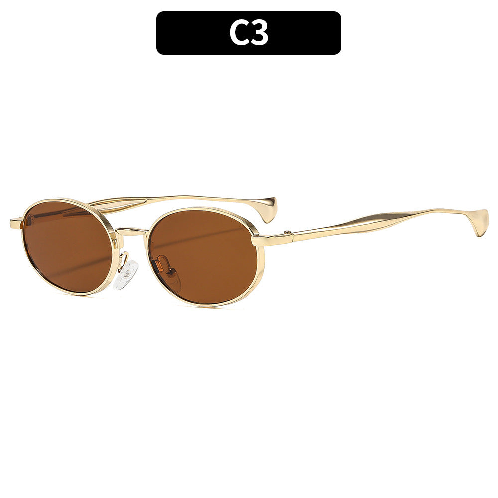 Chice goldfarbene ovale Sonnenbrille