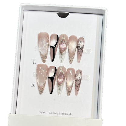 Künstlerisches Stiletto Press-On Nagelset mit einzigartigem Marmor Design Brehn