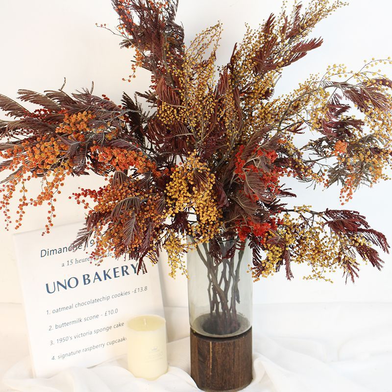 Natürliche Trockenblumenarrangement