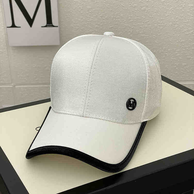 Damen Glänzende Satin Baseballmütze Brehn