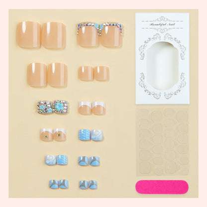 Kunstnagelset mit eleganten 3D-Verzierungen Brehn