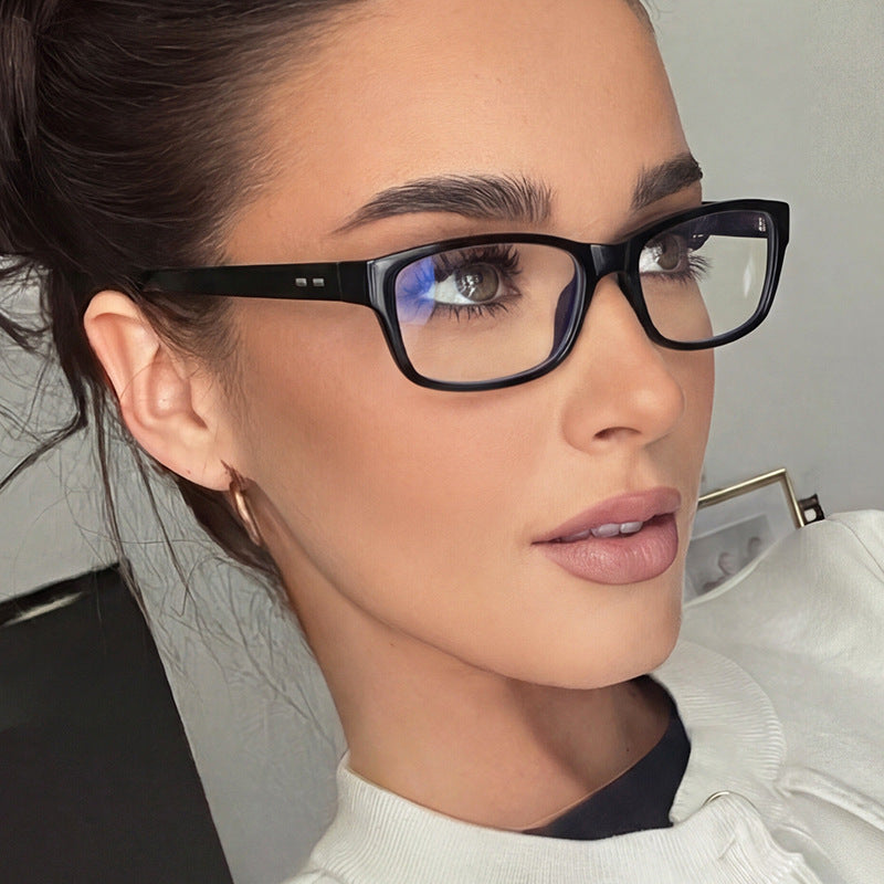 Damen Sonnenbrille im modernen, kantigen Design Brehn