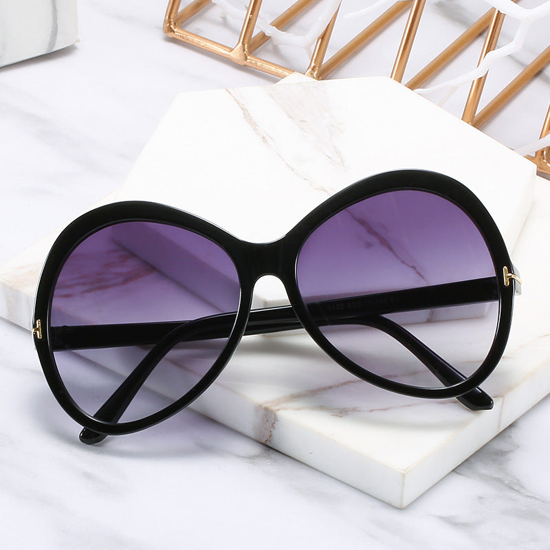 Modebewusste Übergroße Schmetterlingssonnenbrille Brehn