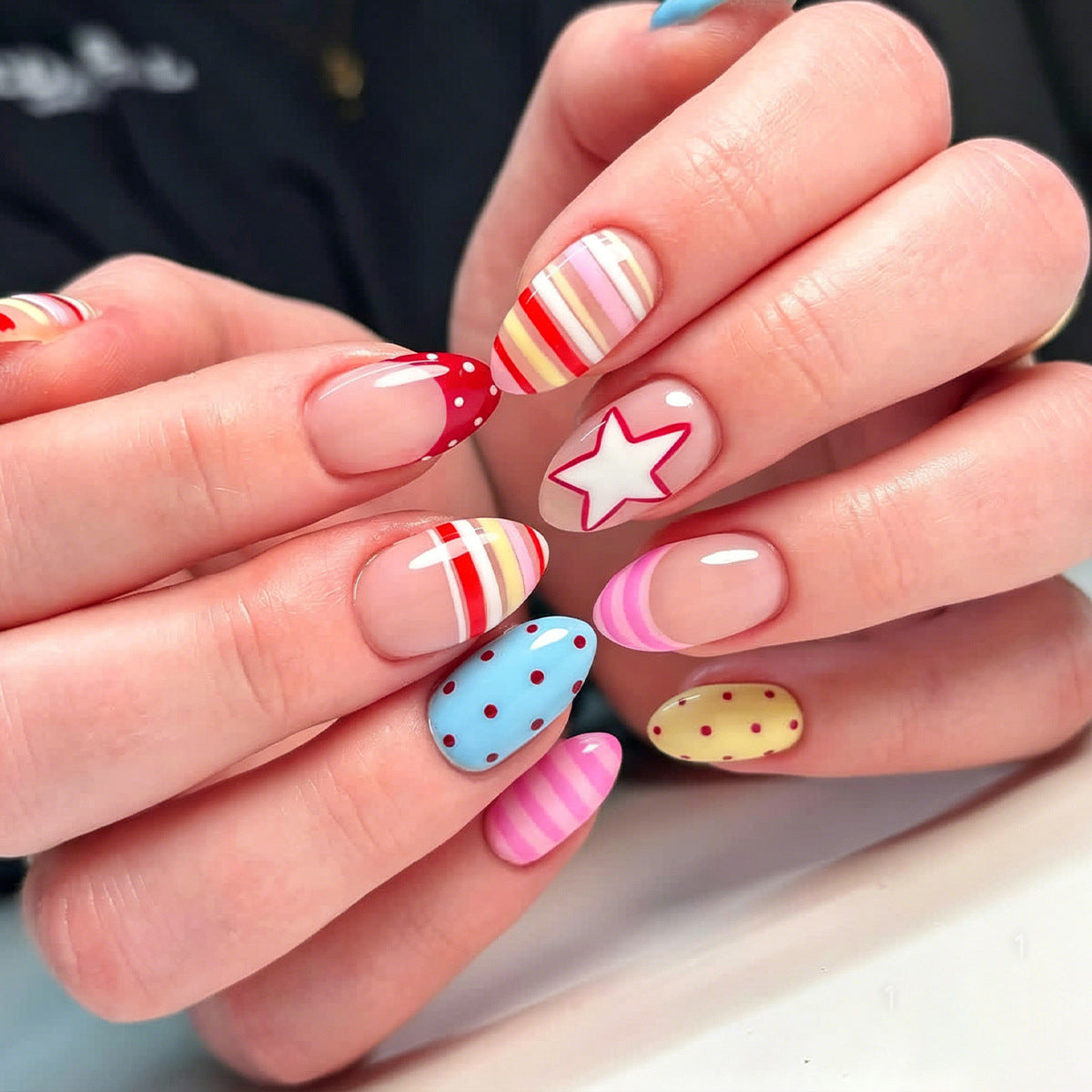 Verspielt Dekorativer Nagelkunst Set Brehn