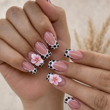 Dekorative florale Akzent Nagelkunst Extensions Brehn