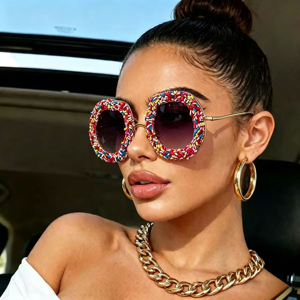 Damen kreative Designer-Sonnenbrille mit buntem Schmuckrahmen Brehn