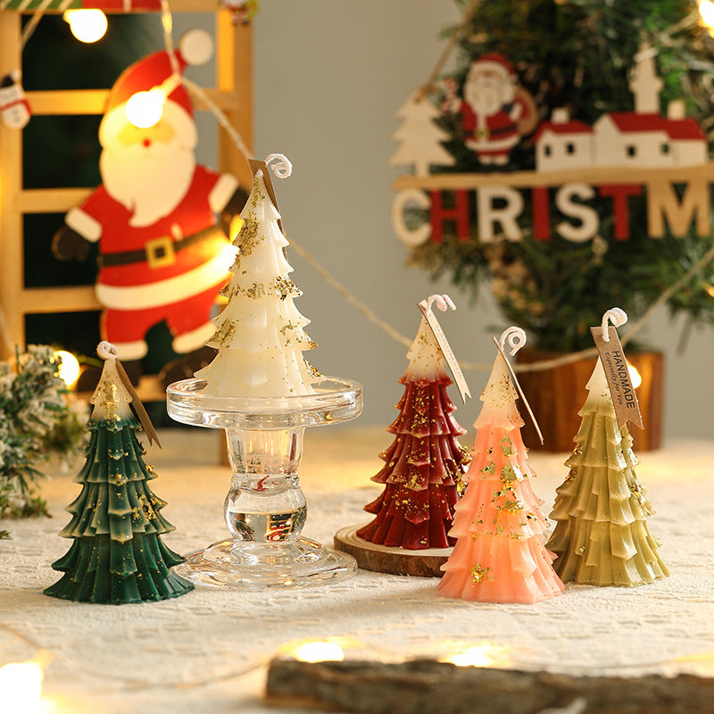 Festive Schichtige Kiefernnadel Texturierte Dekorative Tischwachs Baumkerze
