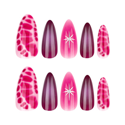 Kunstvolle Stiletto-Nägel mit eleganten Farbverlauf und filigranen Akzenten Brehn