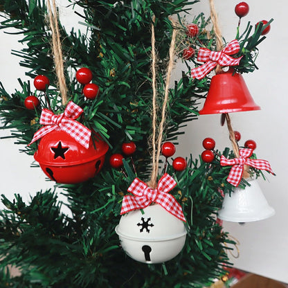Weihnachtsglocke mit dekorativem Kranz