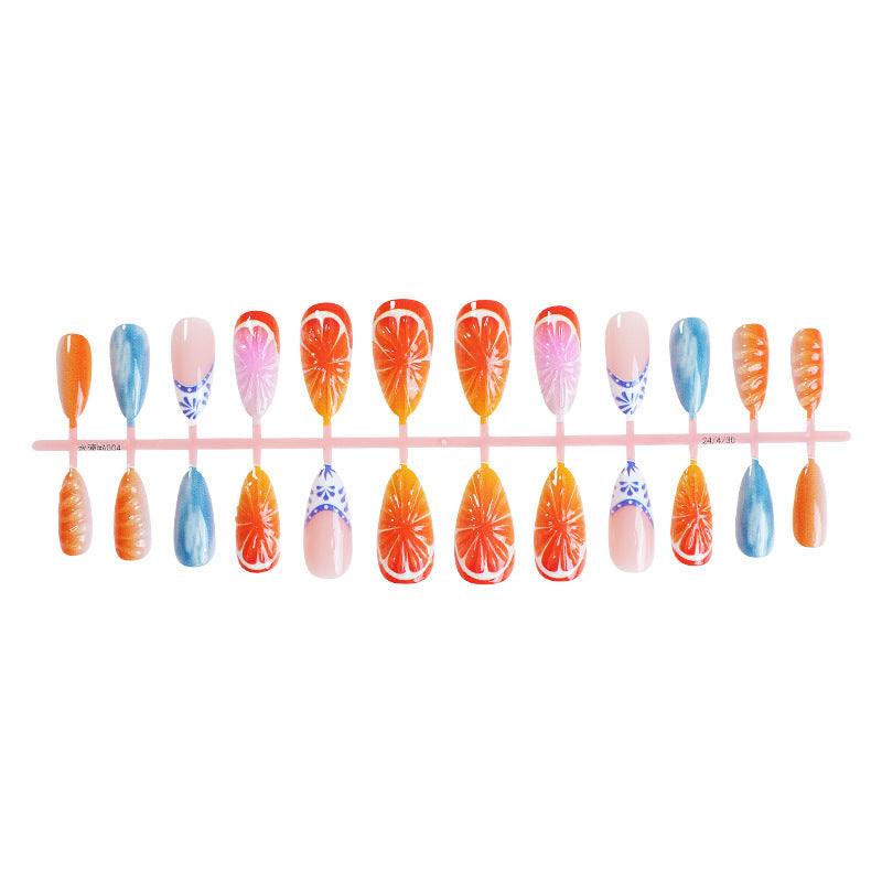 Kreatives Nagelset im fröhlichen Obstdesign Brehn