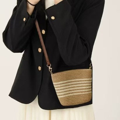 Trendige Sommerhandtasche Aus Geflochtenem Material Brehn